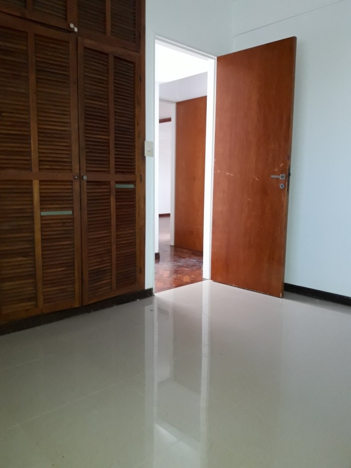 DEPARTAMENTO EN VENTA - CALLE PELLEGRINI 301