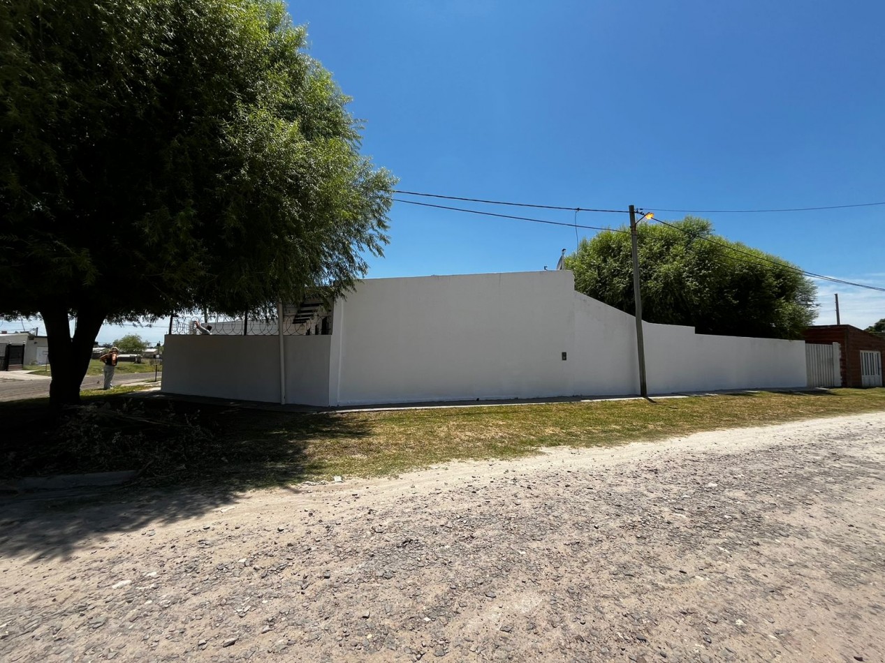 CASA EN VENTA- oportunidad inversion, Colonia avellaneda 
