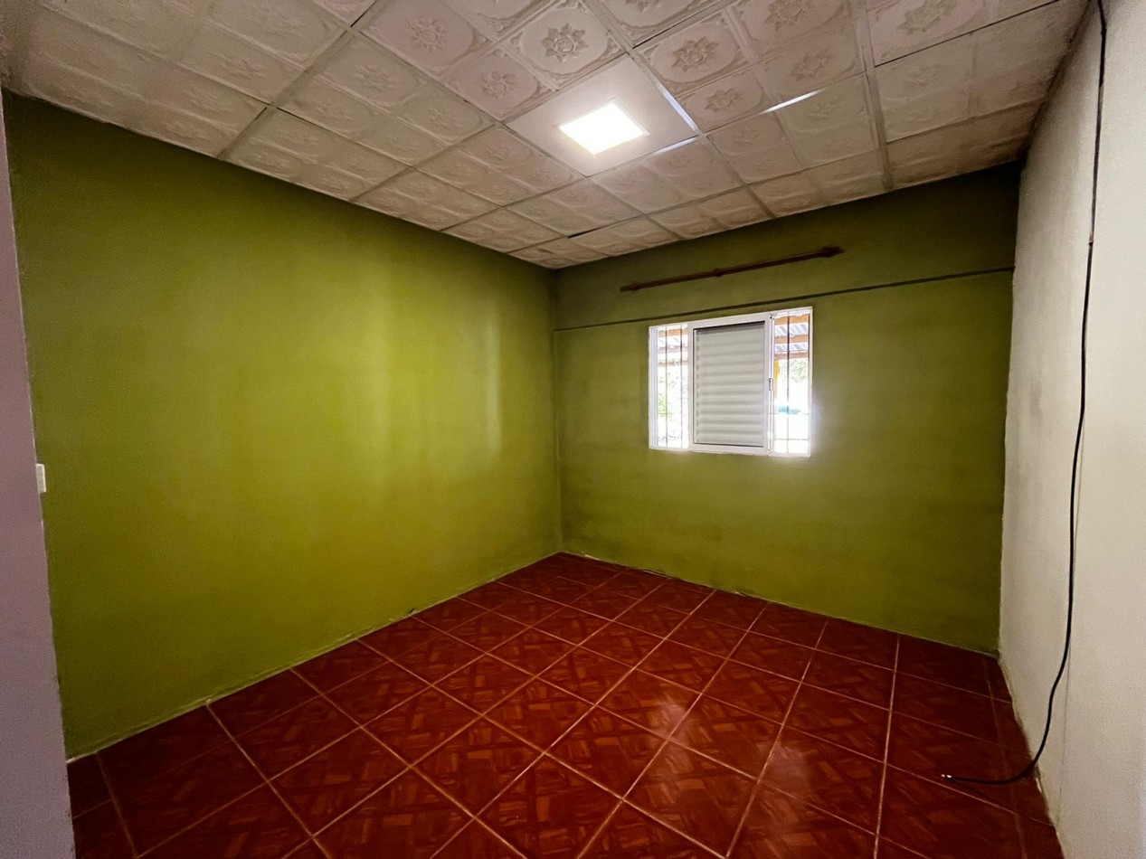 CASA EN VENTA- oportunidad inversion, Colonia avellaneda 