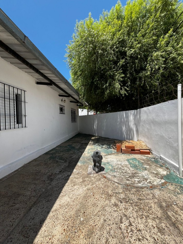 CASA EN VENTA- oportunidad inversion, Colonia avellaneda 