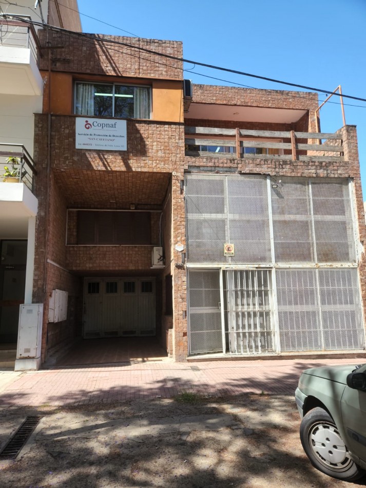 VENTA GRAN PROPIEDAD CALLE NOGOYA