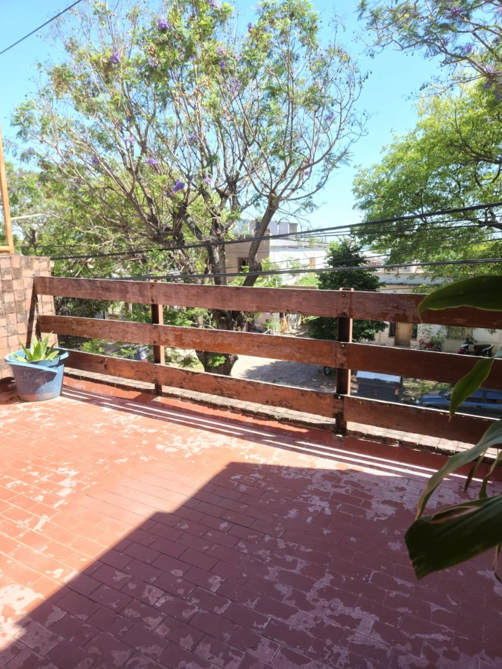 VENTA GRAN PROPIEDAD CALLE NOGOYA