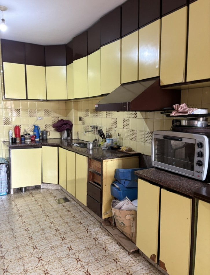 VENTA GRAN PROPIEDAD MULTIUSO - Calle Nogoya