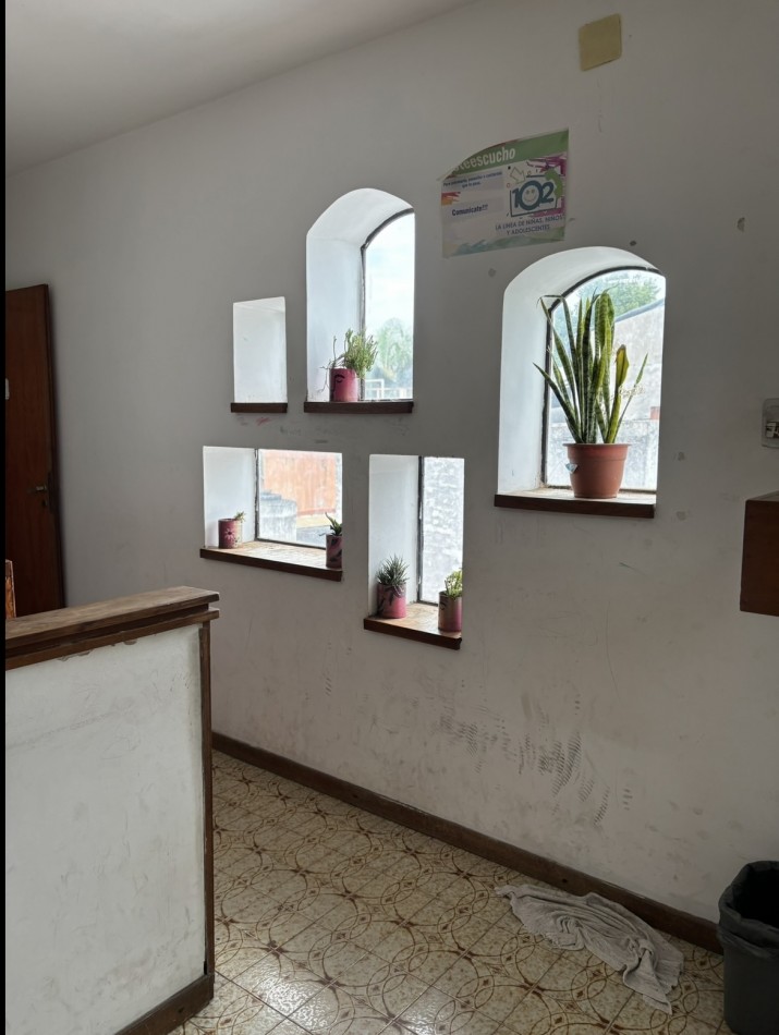 VENTA GRAN PROPIEDAD MULTIUSO - Calle Nogoya