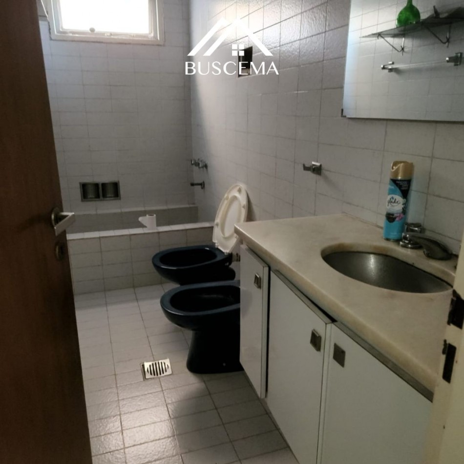 ¡Oportunidad Unica! Propiedad Multiuso de 557m² a Metros de Av. Ramirez