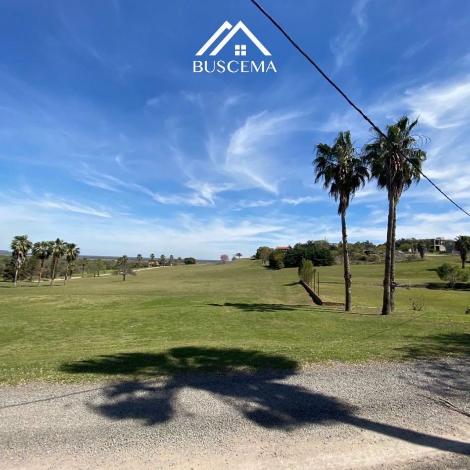 LOTE DE 800 M2 EN "LAS COLINAS - GOLF CLUB"