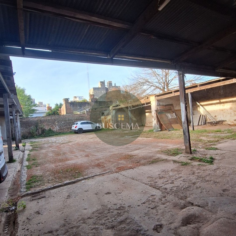 TERRENO DE CASI 1.000 M² EN EL CORAZON DEL MICROCENTRO