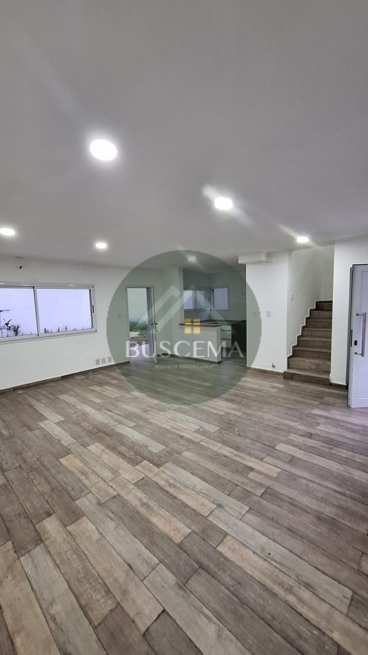 CASA EN ALQUILER 3 HABITACIONES, 3 BAÑOS Y PILETA