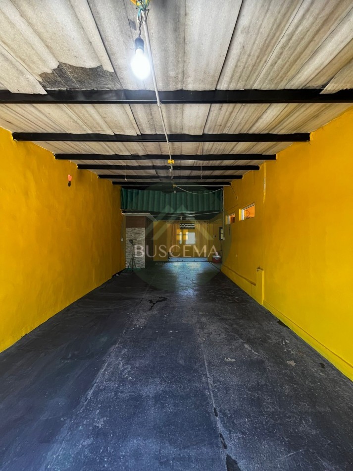 CASA EN VENTA- oportunidad inversion, Colonia avellaneda 