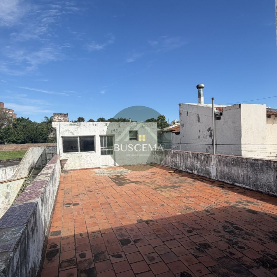 EN VENTA - IMPORTANTE PROPIEDAD EN EL PUERTO DE PARANA
