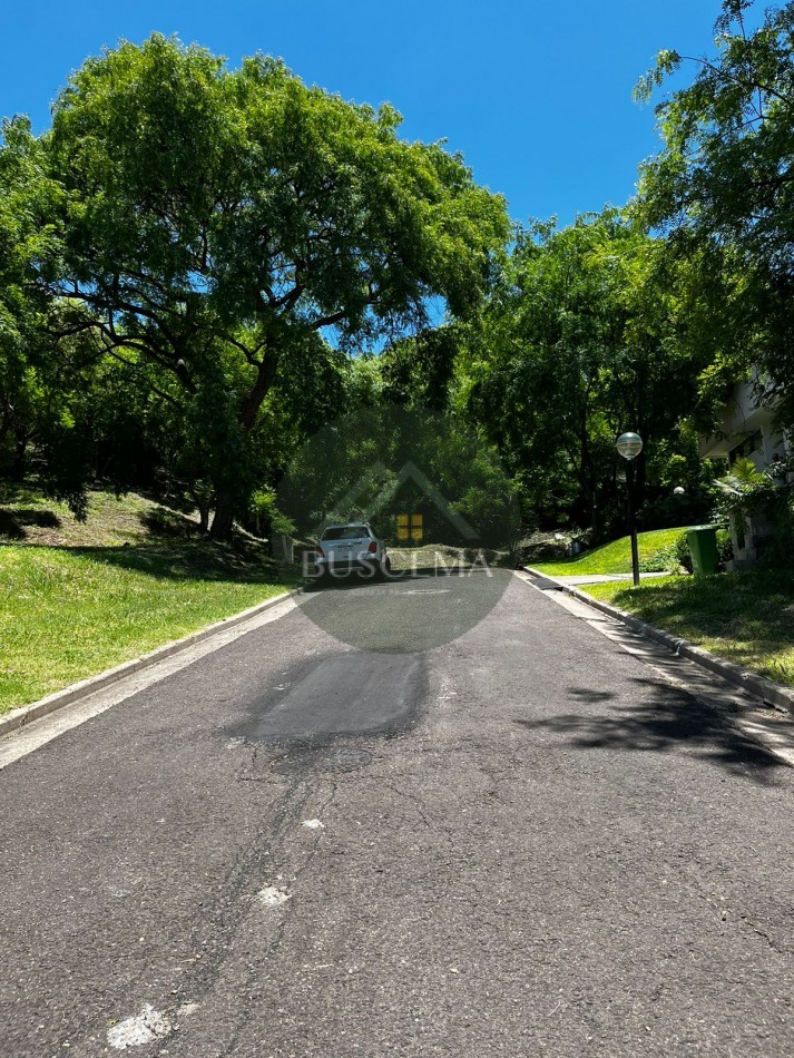 VENTA - Lote 771 m² en B° Privado Puerto Urquiza - Todos los Servicios