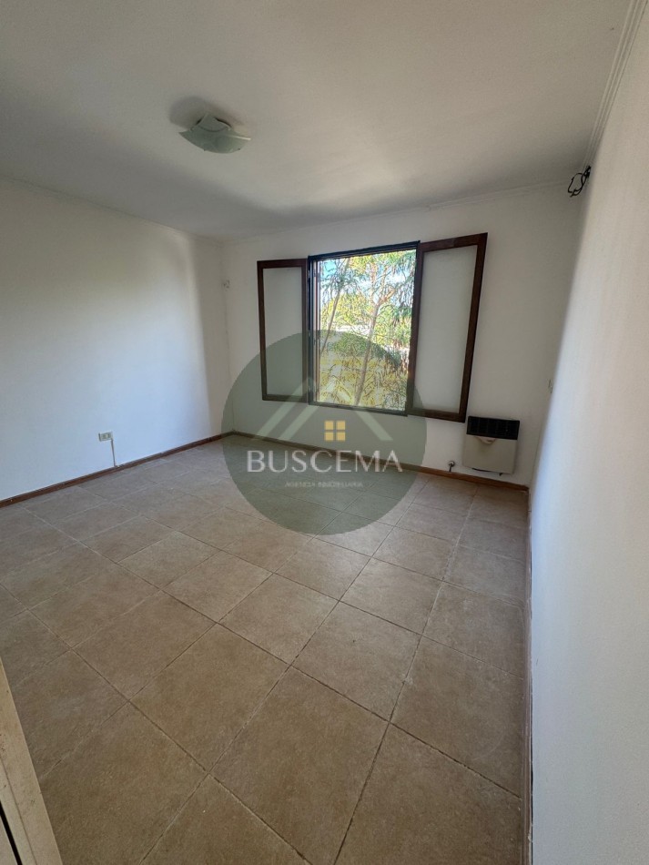 ALQUILER - Casa en Barrio Privado, Zona Paracao