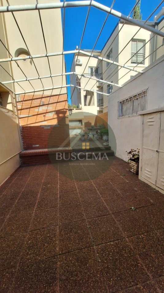 CASA EN ALQUILER - ZONA PARQUE URQUIZA
