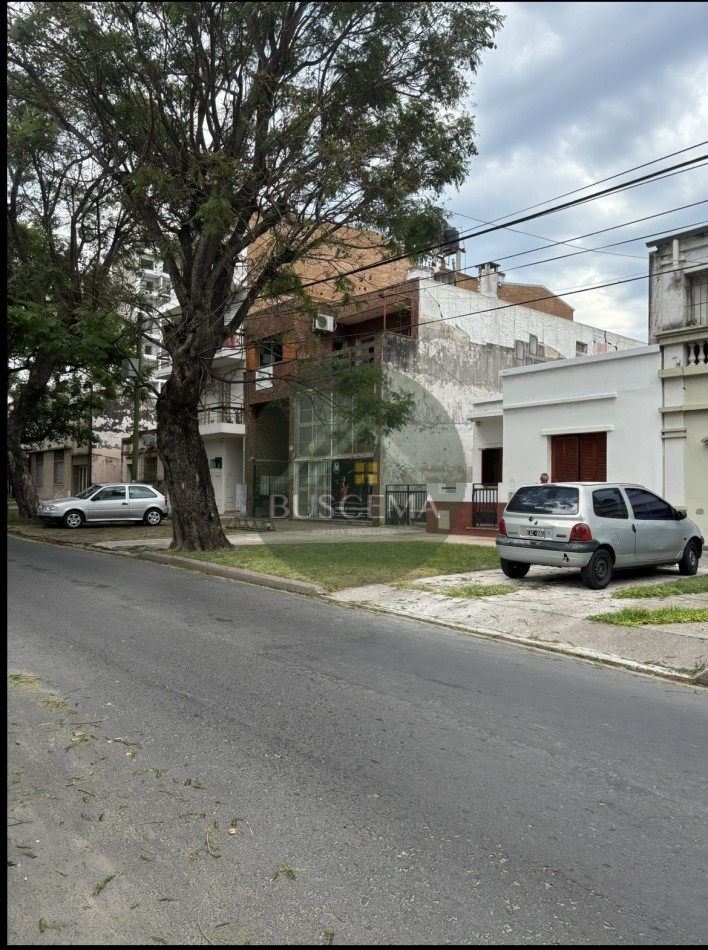 VENTA GRAN PROPIEDAD MULTIUSO - Calle Nogoya