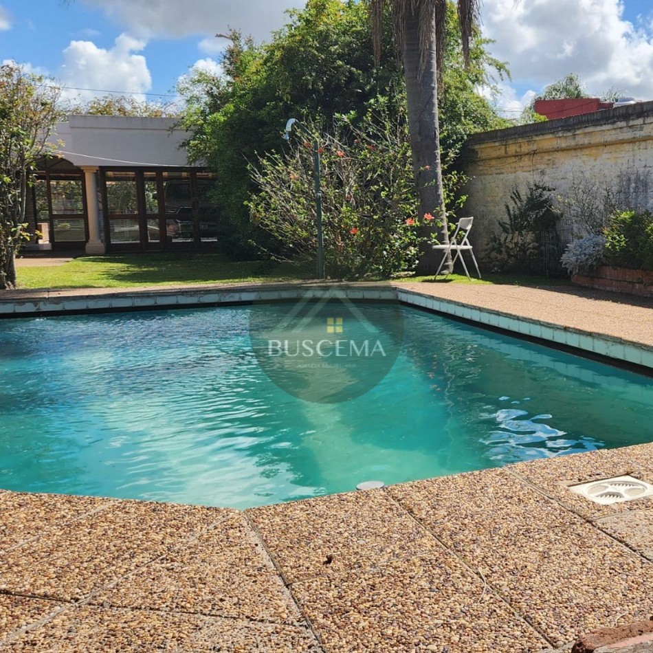 VENTA - Casa Premium 1.218 m² en Zona Sur c/ Piscina Climatizada + Lote Propio Adicional