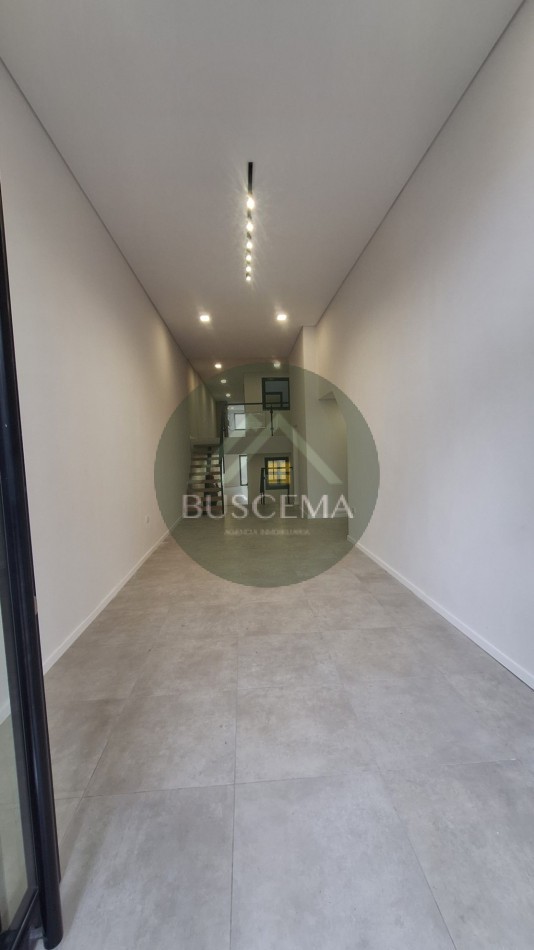 Local Comercial a Estrenar en Alquiler