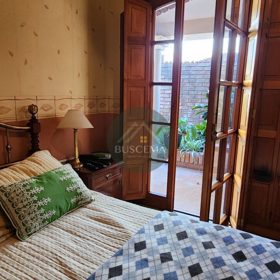 VENTA - Casa Premium 1.218 m² en Zona Sur c/ Piscina Climatizada + Lote Propio Adicional