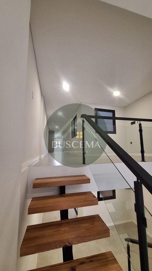 Local Comercial a Estrenar en Alquiler