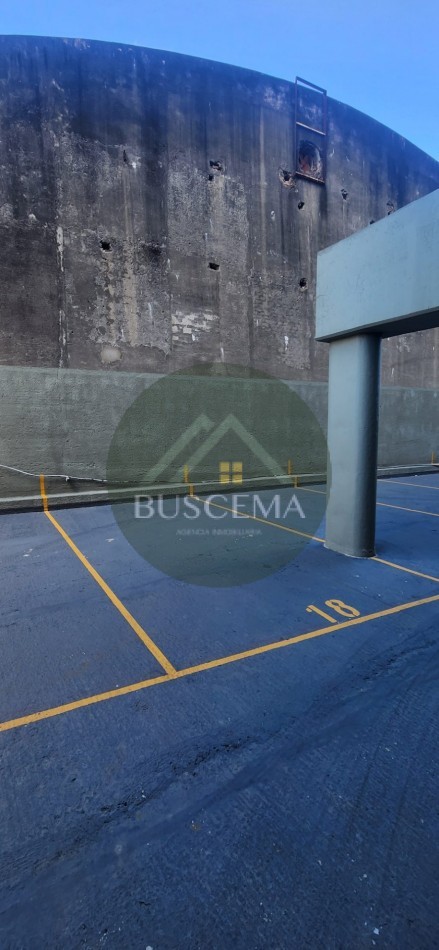 Semipiso en pleno centro EN VENTA - Calle Alem 866