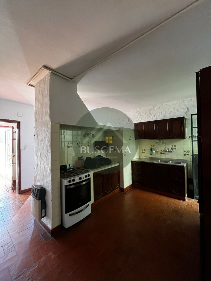 Venta casa ZANNI  947 - ZONA ALMAFUERTE