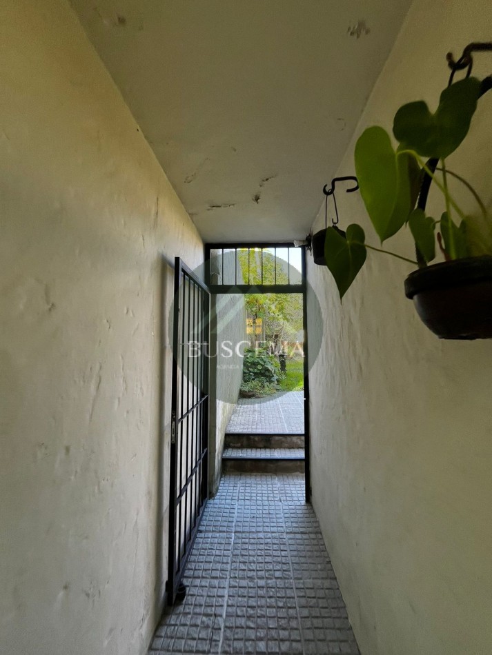 Venta casa ZANNI  947 - ZONA ALMAFUERTE