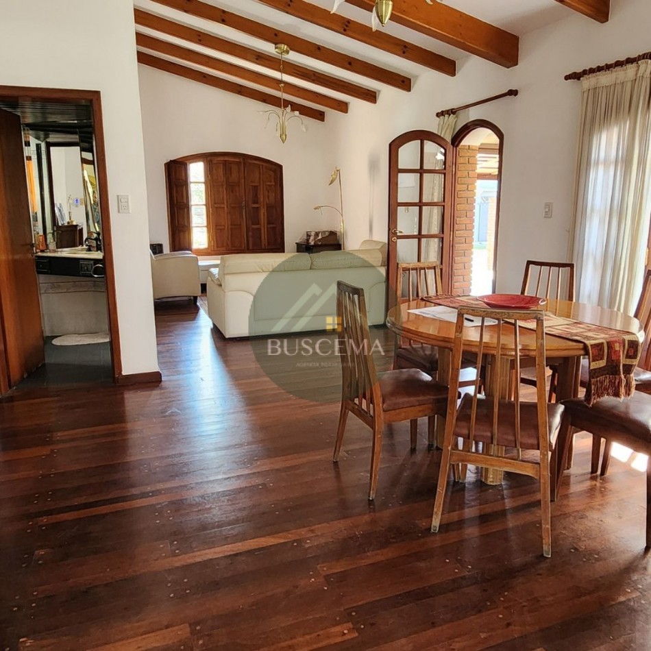 VENTA - Casa Premium 1.218 m² en Zona Sur c/ Piscina Climatizada + Lote Propio Adicional