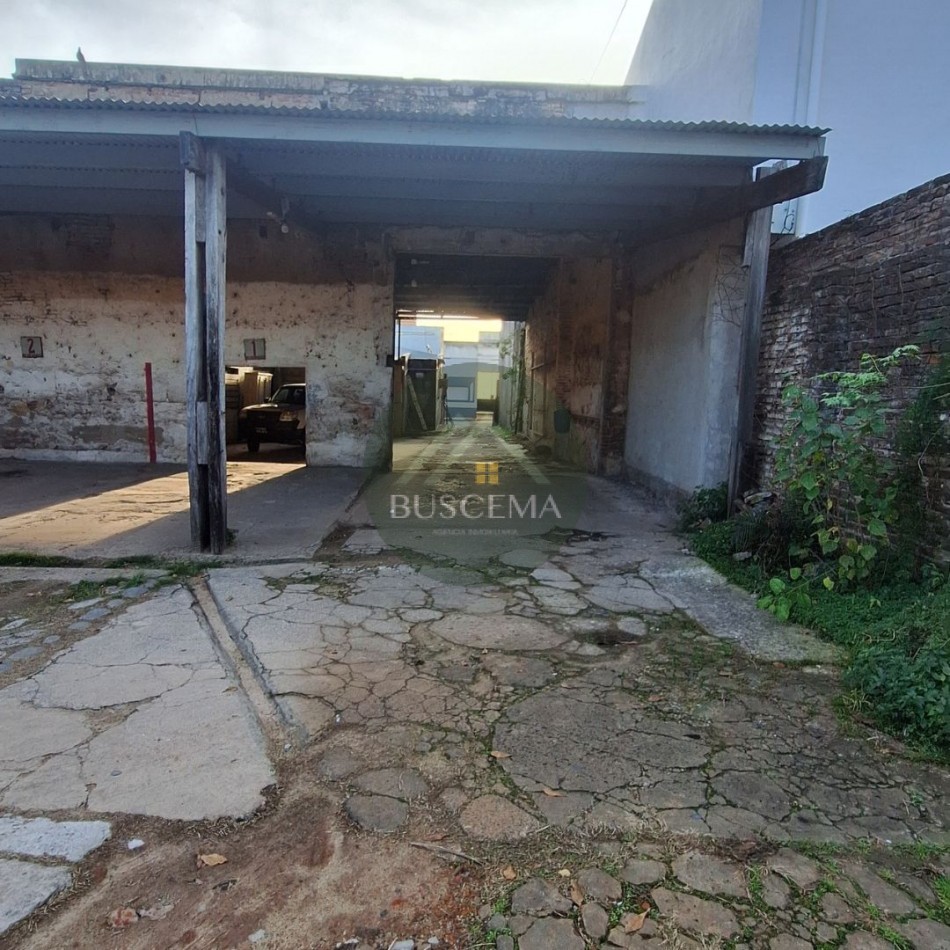 TERRENO DE CASI 1.000 M² EN EL CORAZON DEL MICROCENTRO