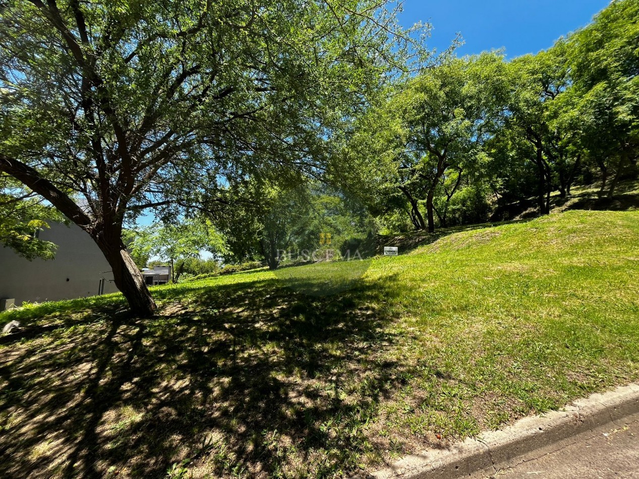 VENTA - Lote 771 m² en B° Privado Puerto Urquiza - Todos los Servicios