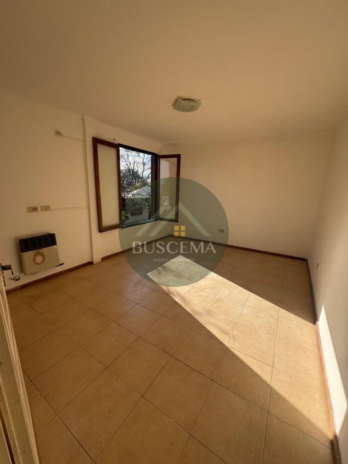 ALQUILER - Casa en Barrio Privado, Zona Paracao