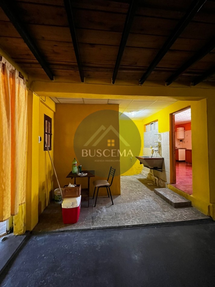 CASA EN VENTA- oportunidad inversion, Colonia avellaneda 