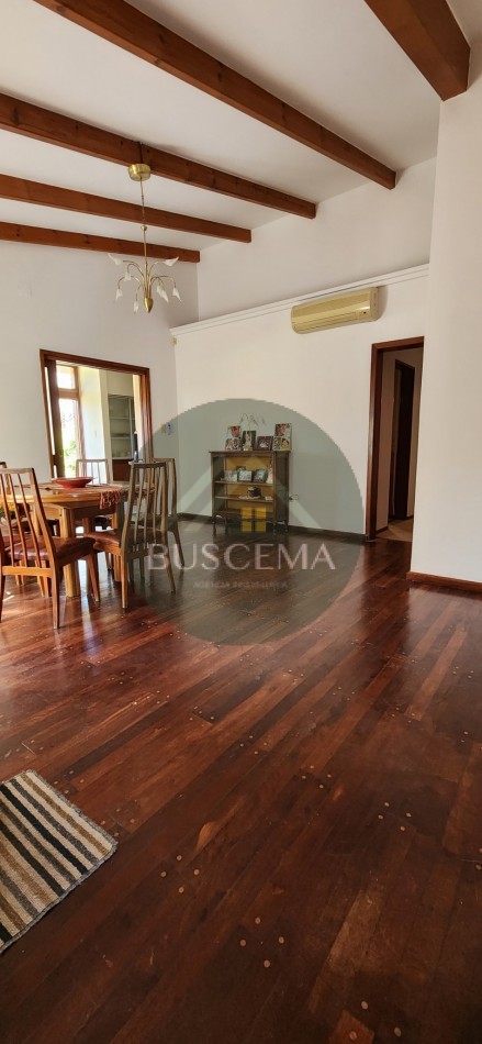 ESPECTACULAR CASA EN VENTA - ZONA SUR DE PARANA 