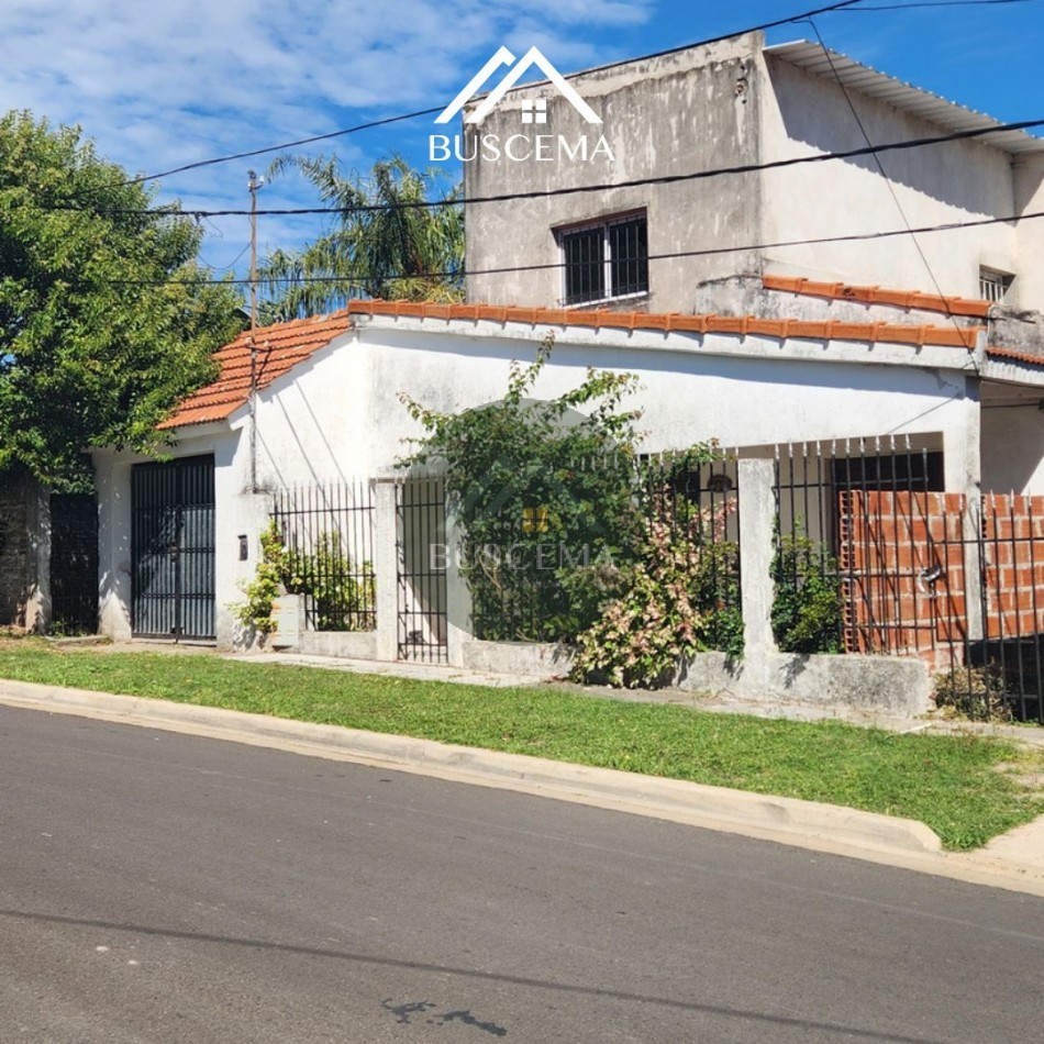 Casa en venta - Maestro Normal 1609 (Zona Don Bosco y Circunvalacion)