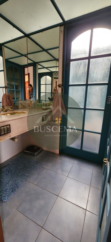 ESPECTACULAR CASA EN VENTA - ZONA SUR DE PARANA 