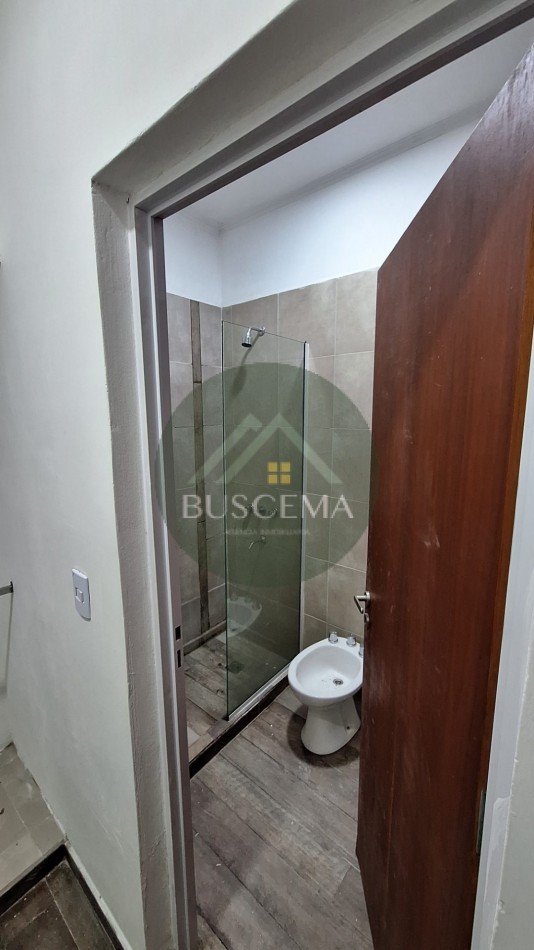 CASA EN ALQUILER 3 HABITACIONES, 3 BAÑOS Y PILETA