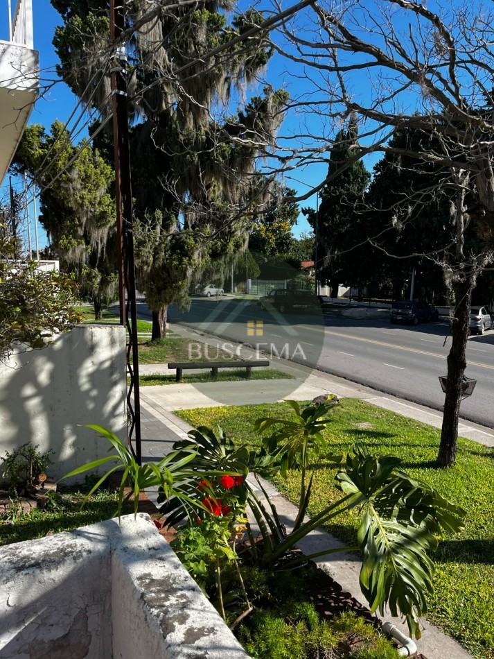 Venta casa ZANNI  947 - ZONA ALMAFUERTE