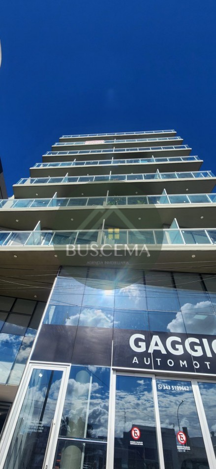 Semipiso en pleno centro EN VENTA - Calle Alem 866