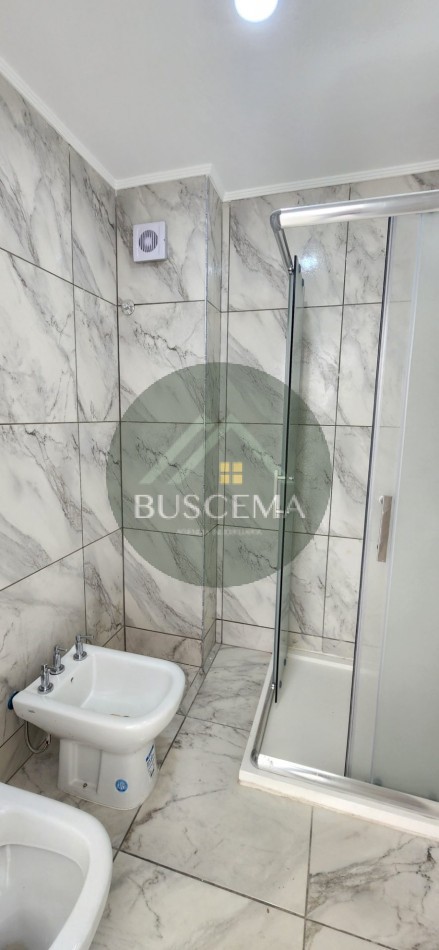 Semipiso en pleno centro EN VENTA - Calle Alem 866