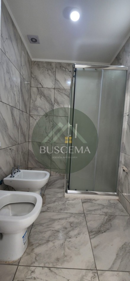 Semipiso en pleno centro EN VENTA - Calle Alem 866