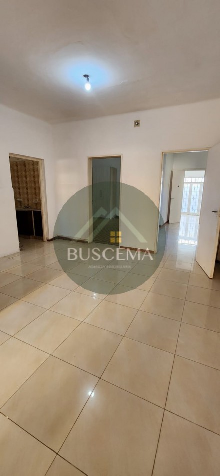 CASA EN ALQUILER - ZONA PARQUE URQUIZA
