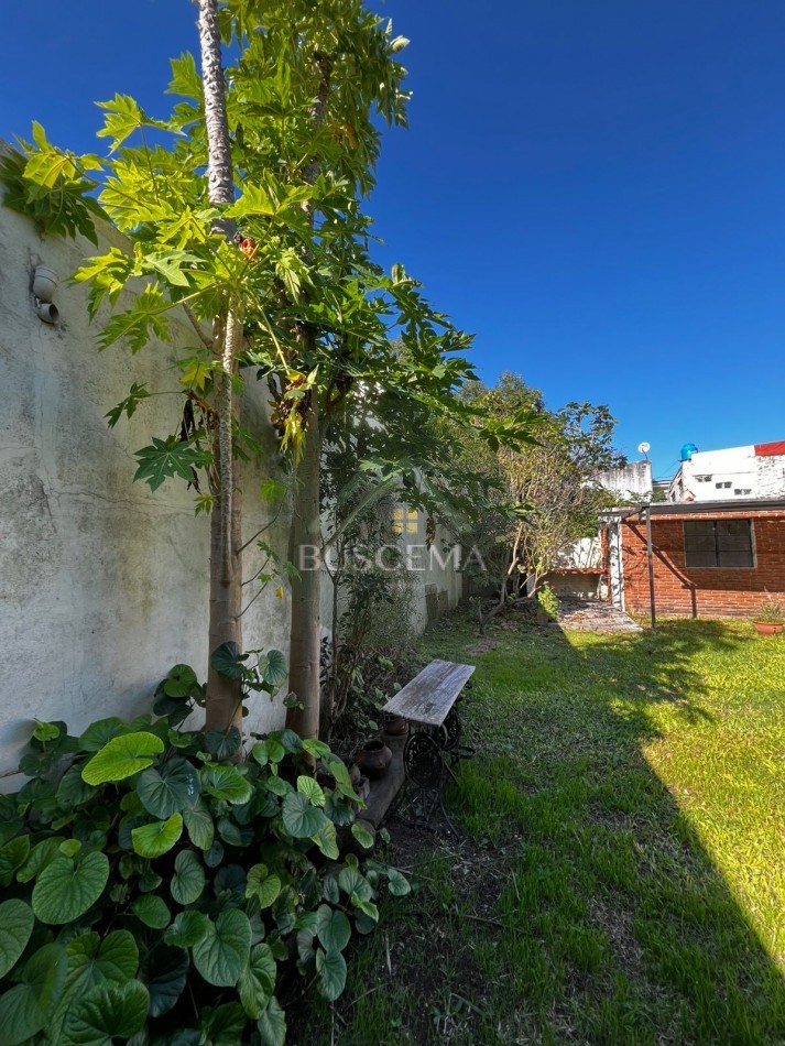 Venta casa ZANNI  947 - ZONA ALMAFUERTE