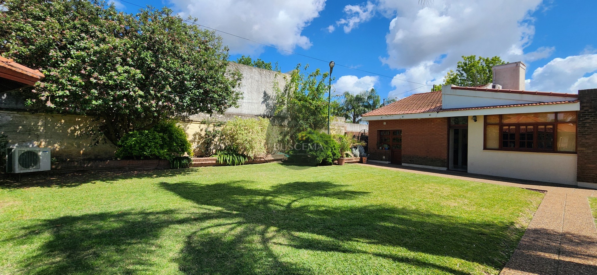 ESPECTACULAR CASA EN VENTA - ZONA SUR DE PARANA 