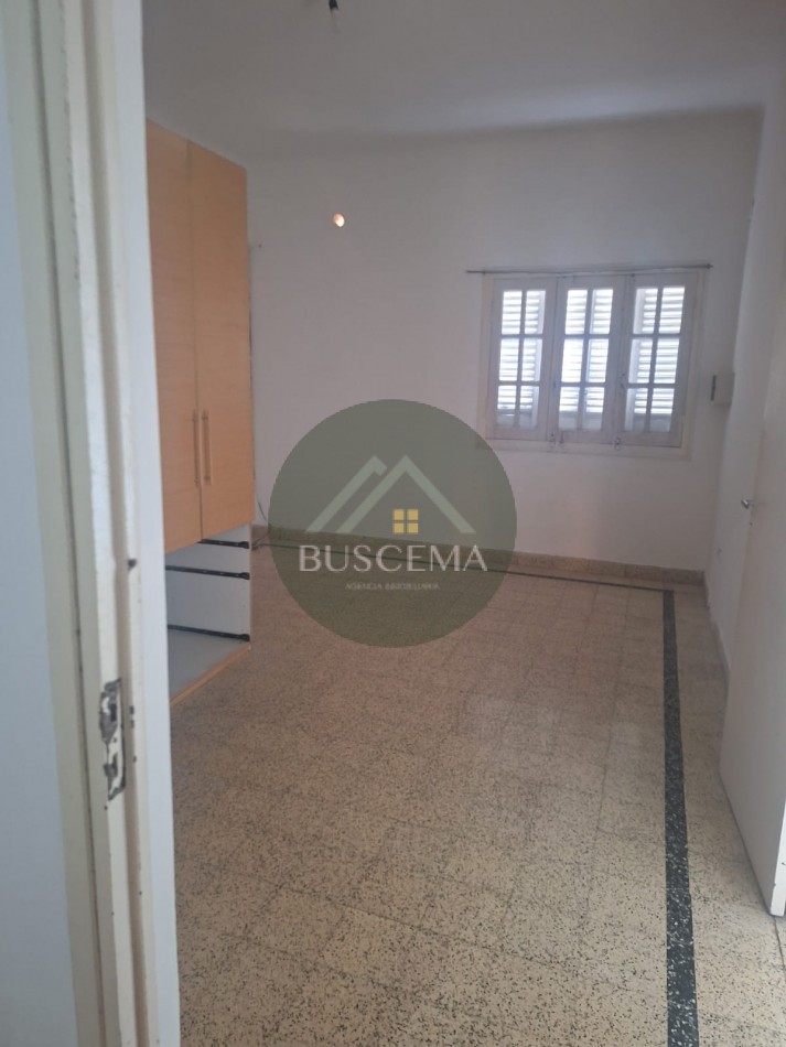 CASA EN ALQUILER - ZONA PARQUE URQUIZA