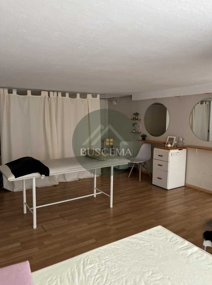 VENTA GRAN PROPIEDAD MULTIUSO - Calle Nogoya