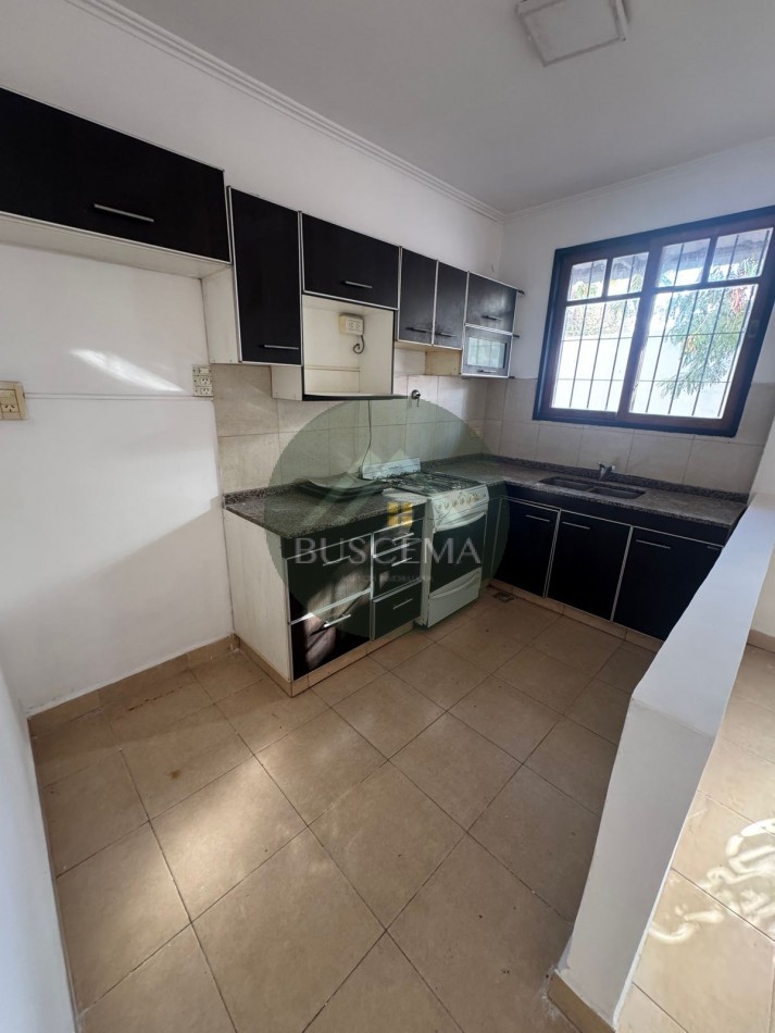 ALQUILER - Casa en Barrio Privado, Zona Paracao
