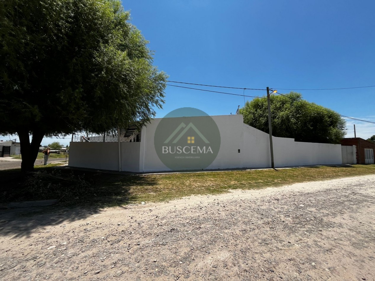 CASA EN VENTA- oportunidad inversion, Colonia avellaneda 