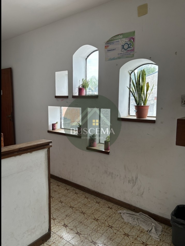 VENTA GRAN PROPIEDAD MULTIUSO - Calle Nogoya