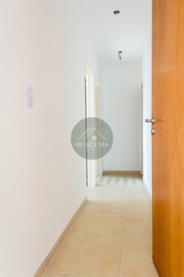 EN VENTA HERMOSO MONOAMBIENTE CON COCHERA