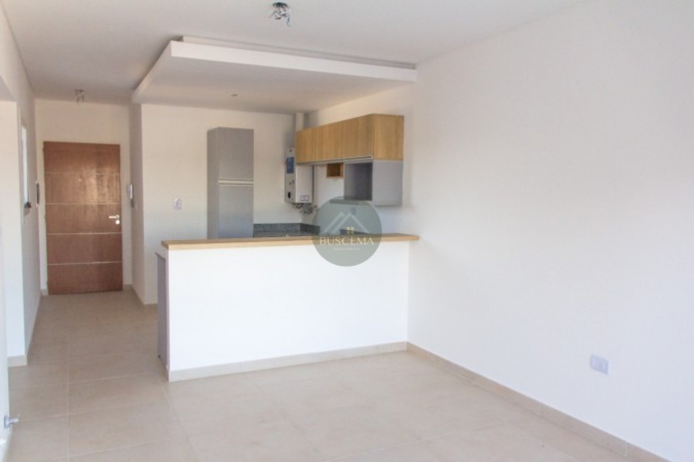 EN VENTA HERMOSO MONOAMBIENTE CON COCHERA