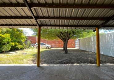 CASA EN VENTA- oportunidad inversion, Colonia avellaneda 