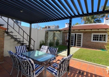 VENDO HERMOSA CASA CALLE MISIONES 